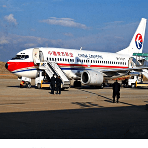 临汾机场货运航空快运业稳步发展的原因是什么？